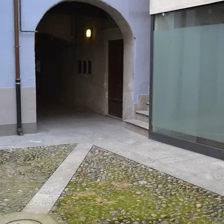 Pepita * Cannobio